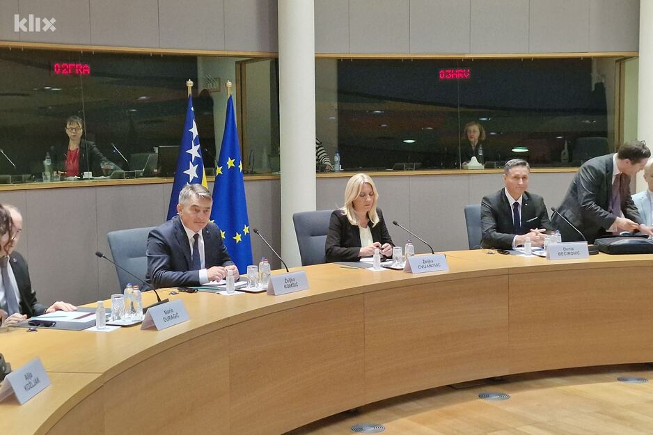 Članovi Predsjedništva BiH na sastanku u Briselu