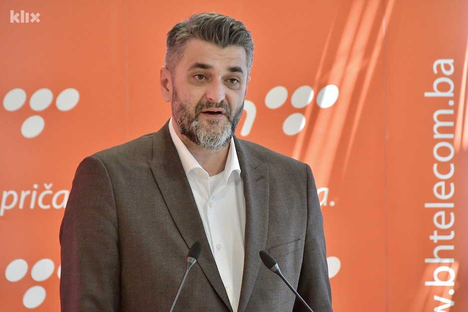 Direktor Memorijalnog centra Srebrenica - Potočari Emir Suljagić (Foto: I. Š./Klix.ba)