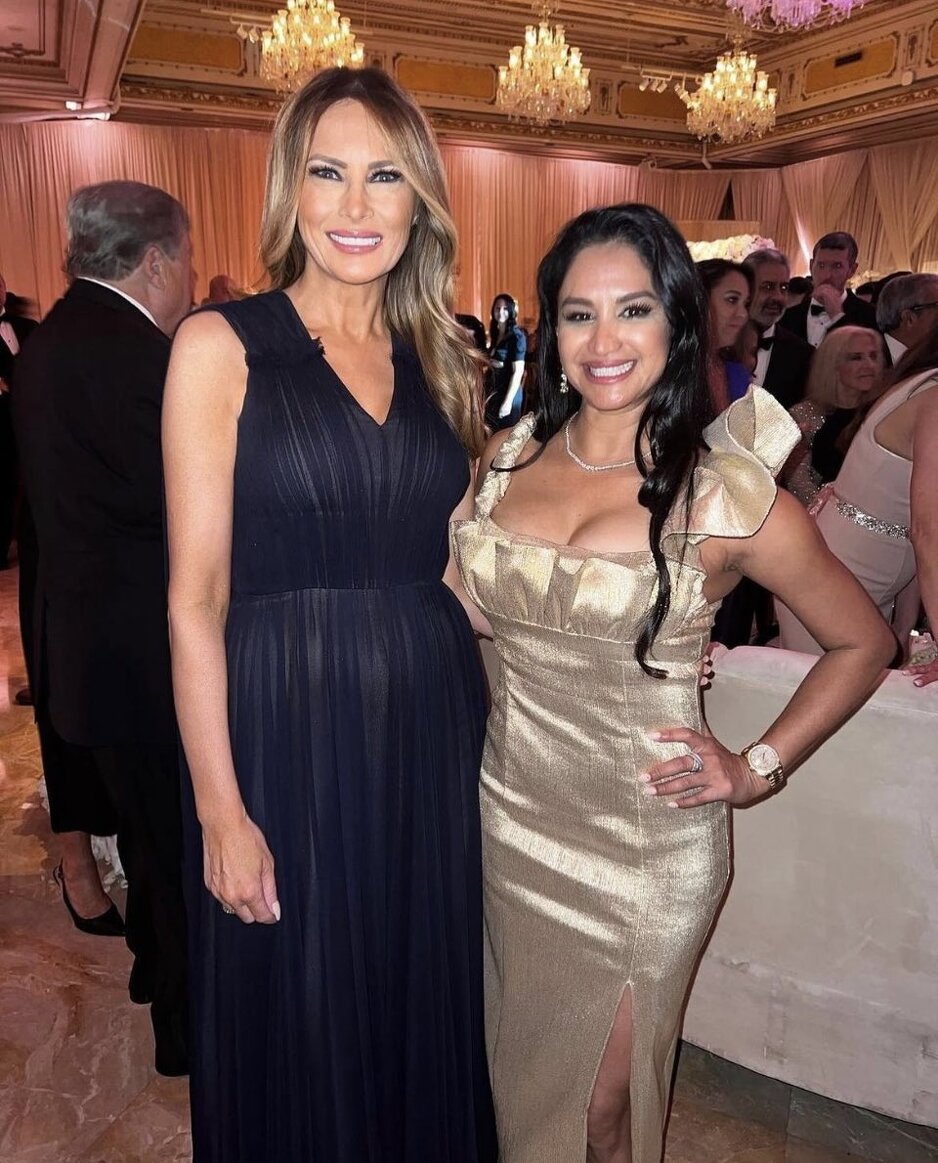 Melania Trump na vjenčanju u Palm Beachu (Foto: Twitter)