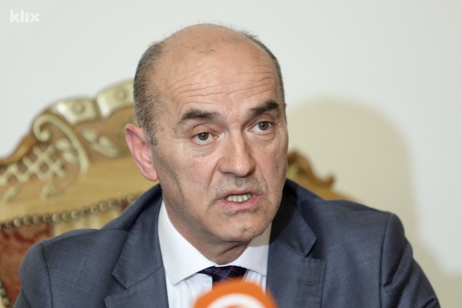 Rektor UNSA Rifat Škrijelj (Foto: I. L./Klix.ba)