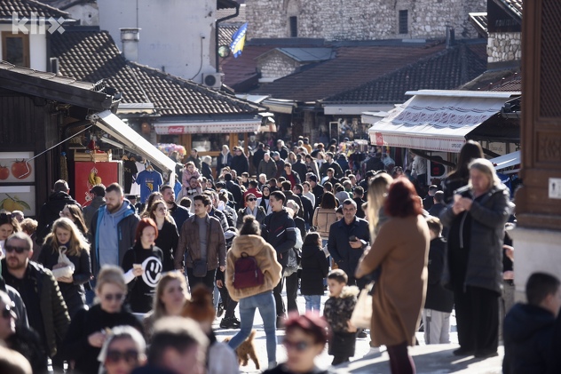 Sunčan dan u Sarajevu (Foto: T. S./Klix.ba)