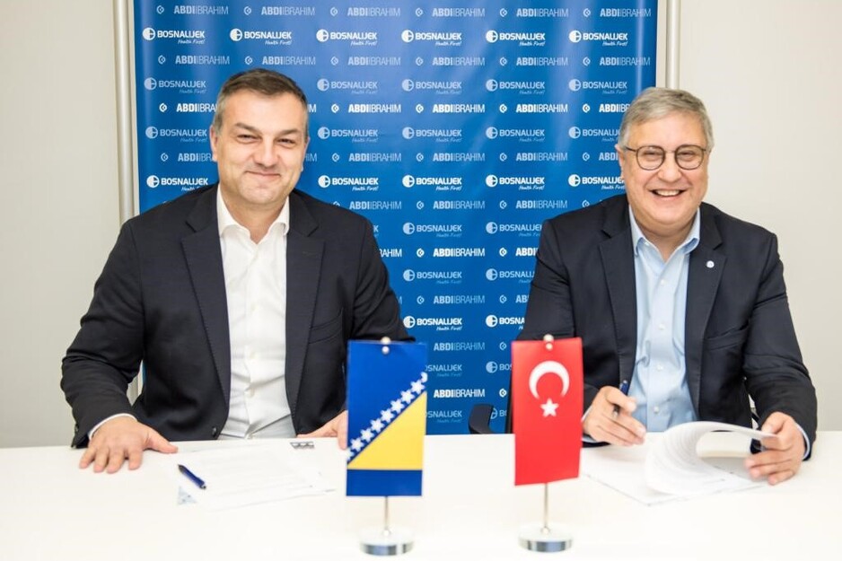 Direktor Bosnalijeka Nedim Uzunović i Süha Taşpolatoğlu, generalni direktor kompanije Abi Ibrahim