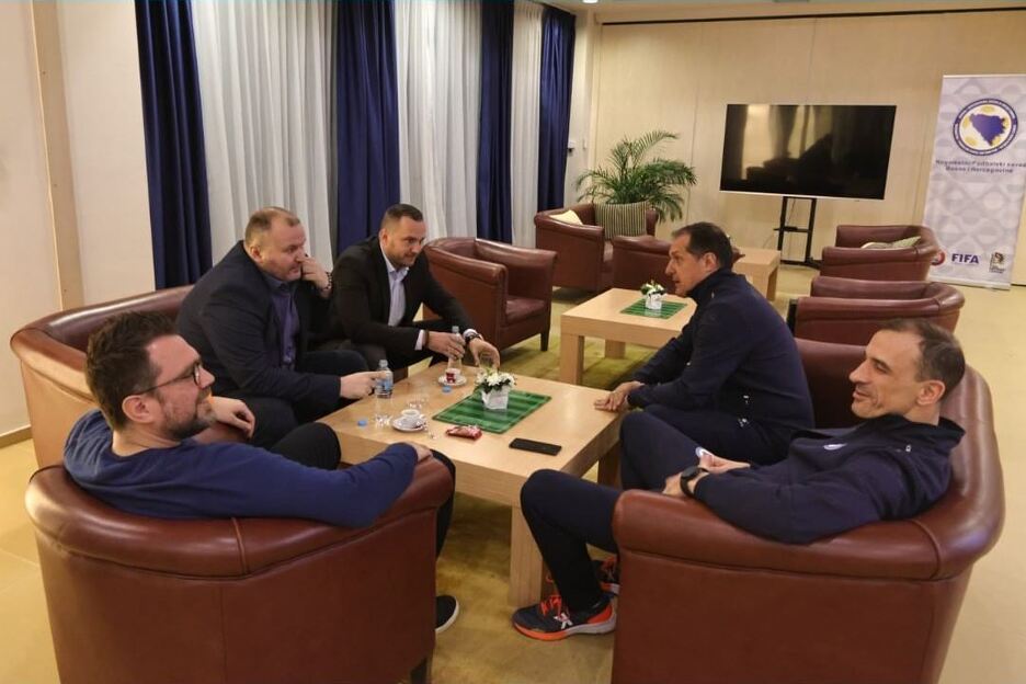 Sastanak u Zenici (Foto: Instagram)