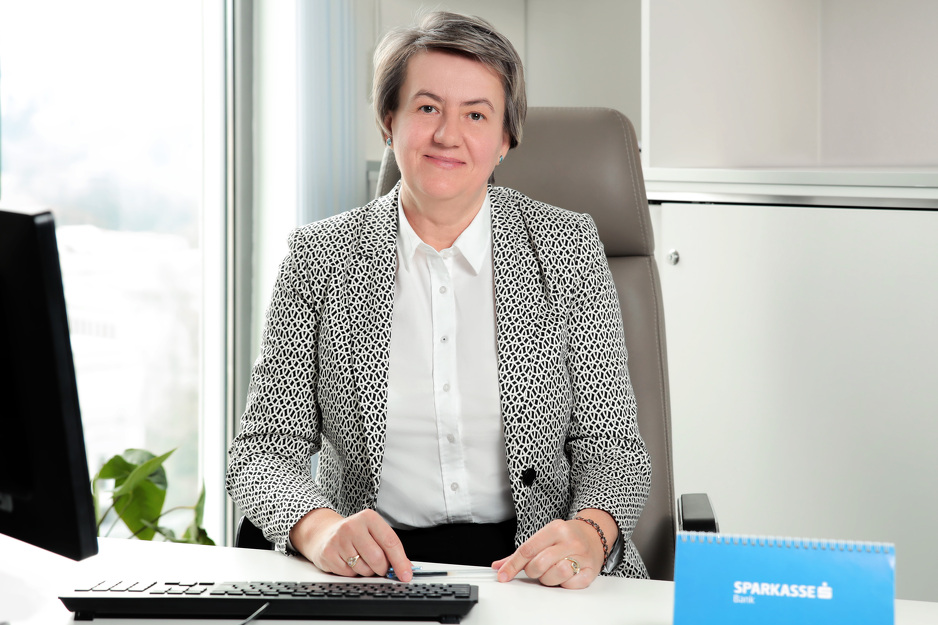 Emina Muharemović, direktorica sektora za poslovanje sa stanovništvom i malim preduzećima Sparkasse Bank