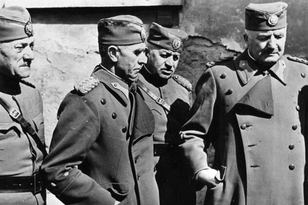 Srpski oficiri u jugoslovenskoj vojsci nakon predaje
