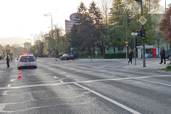 Nesreća se dogodila na raskrsnici (Foto: Klix.ba)