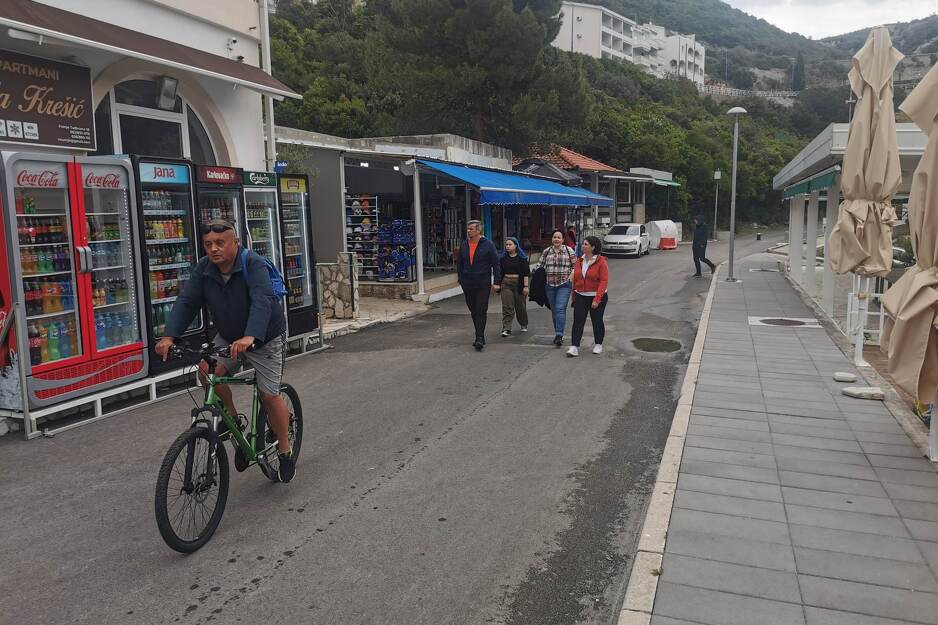 Turisti u Neumu