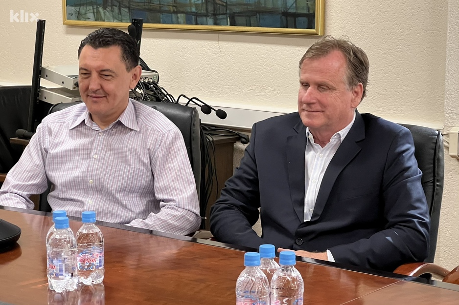 Detalj sa sastanka nadležnih u Tuzli (Foto: A. K./Klix.ba)