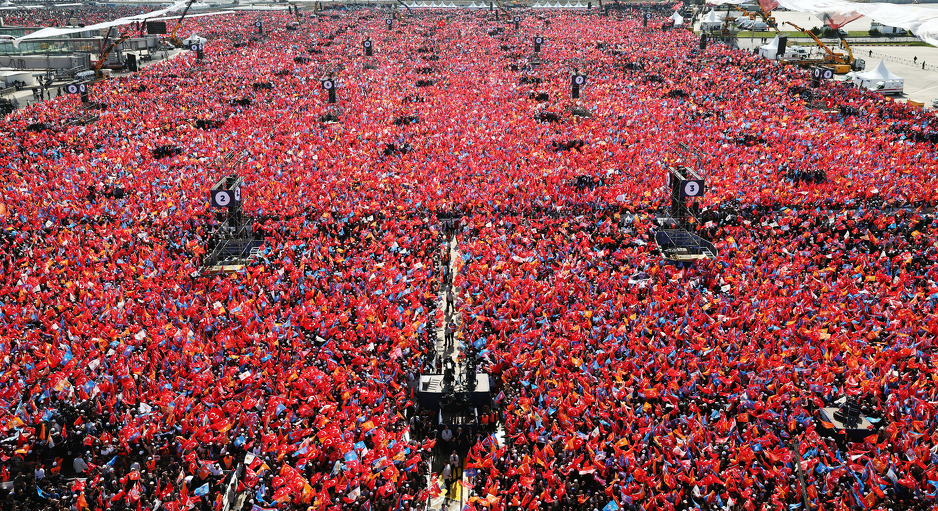 Milionski skup pristalica AK Partije u Istanbulu (Foto: EPA-EFE)