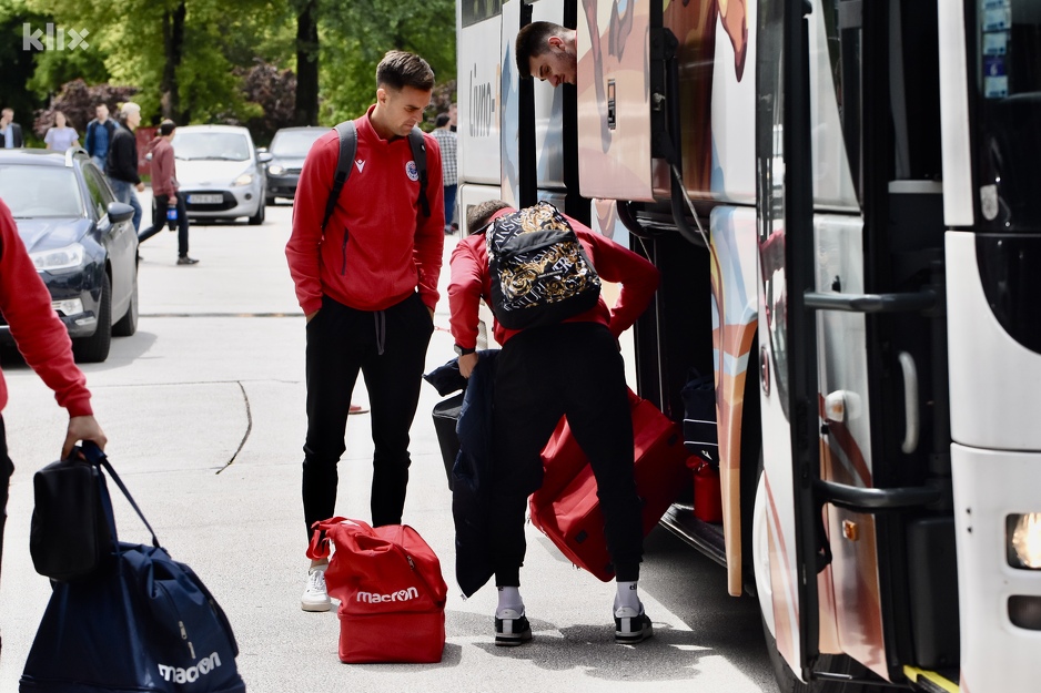 Dolazak ekipe Zrinjskog u Zenicu (Foto: E. M./Klix.ba)