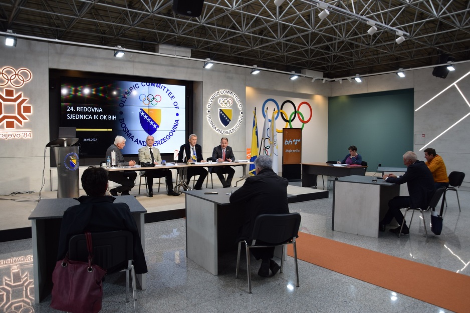 Olimpijski komitet BiH smatra da je ovo pitanje isključivo u domeni i odgovornosti nadležnih institucija