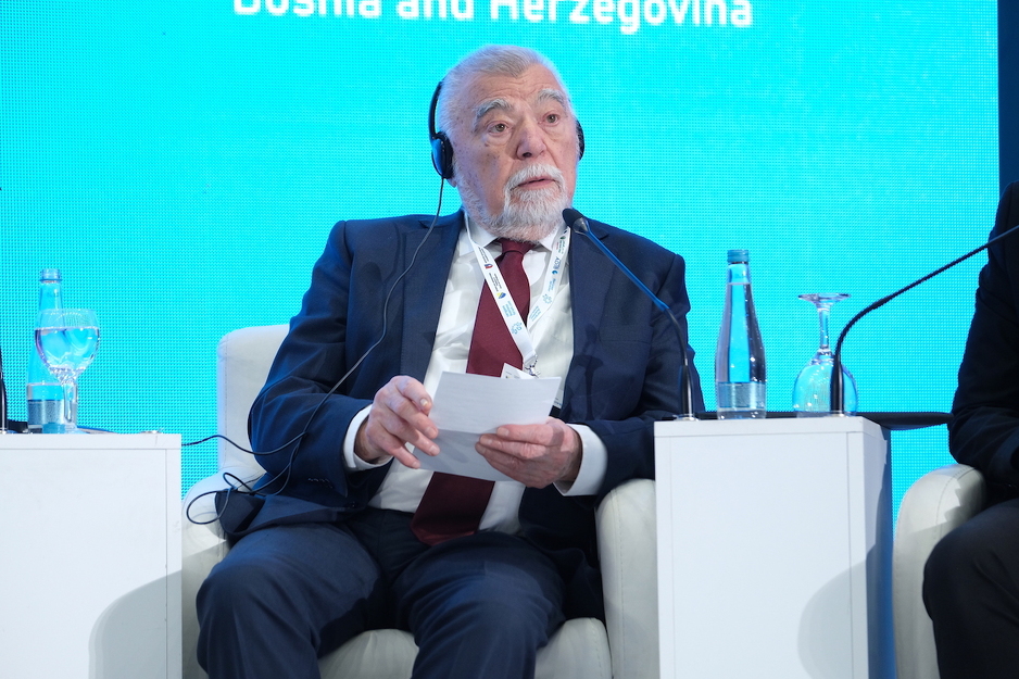 Stjepan Mesić na panelu Sarajevo Business Foruma