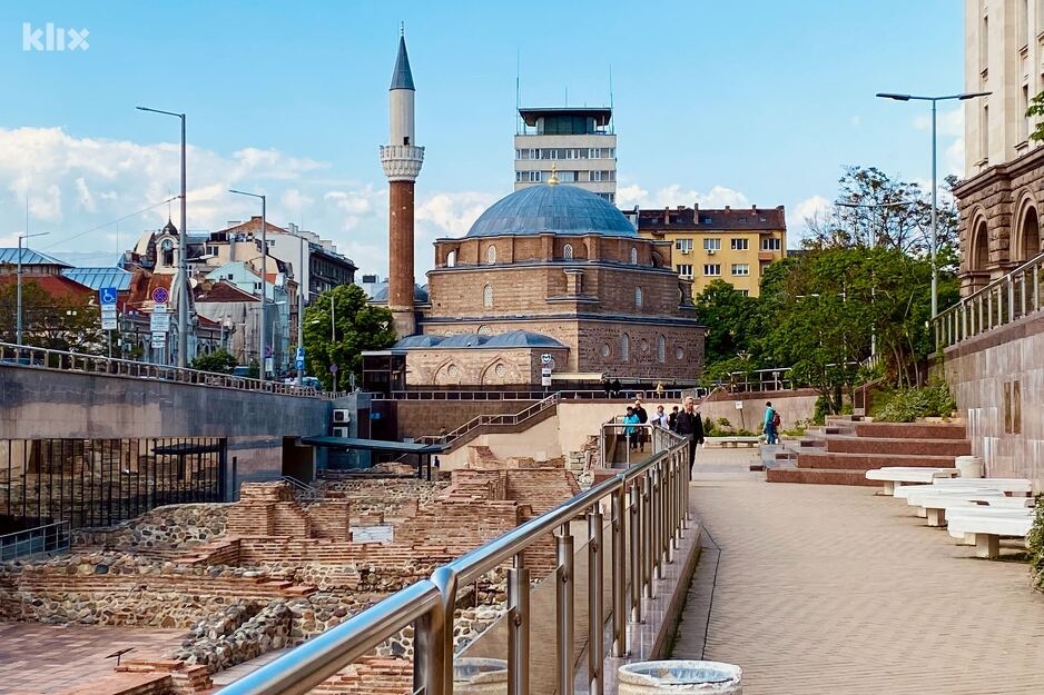 Džamija Banya Bashi i arheološko nalazište Serdica (Foto: Klix.ba)