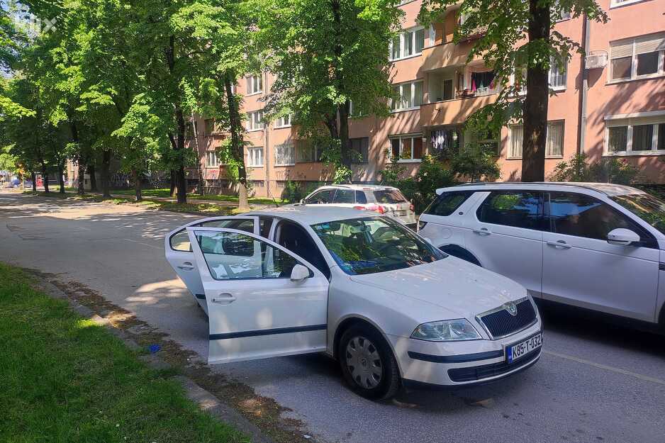 Vozilo u kojem se nalazi uhapšeni muškarac