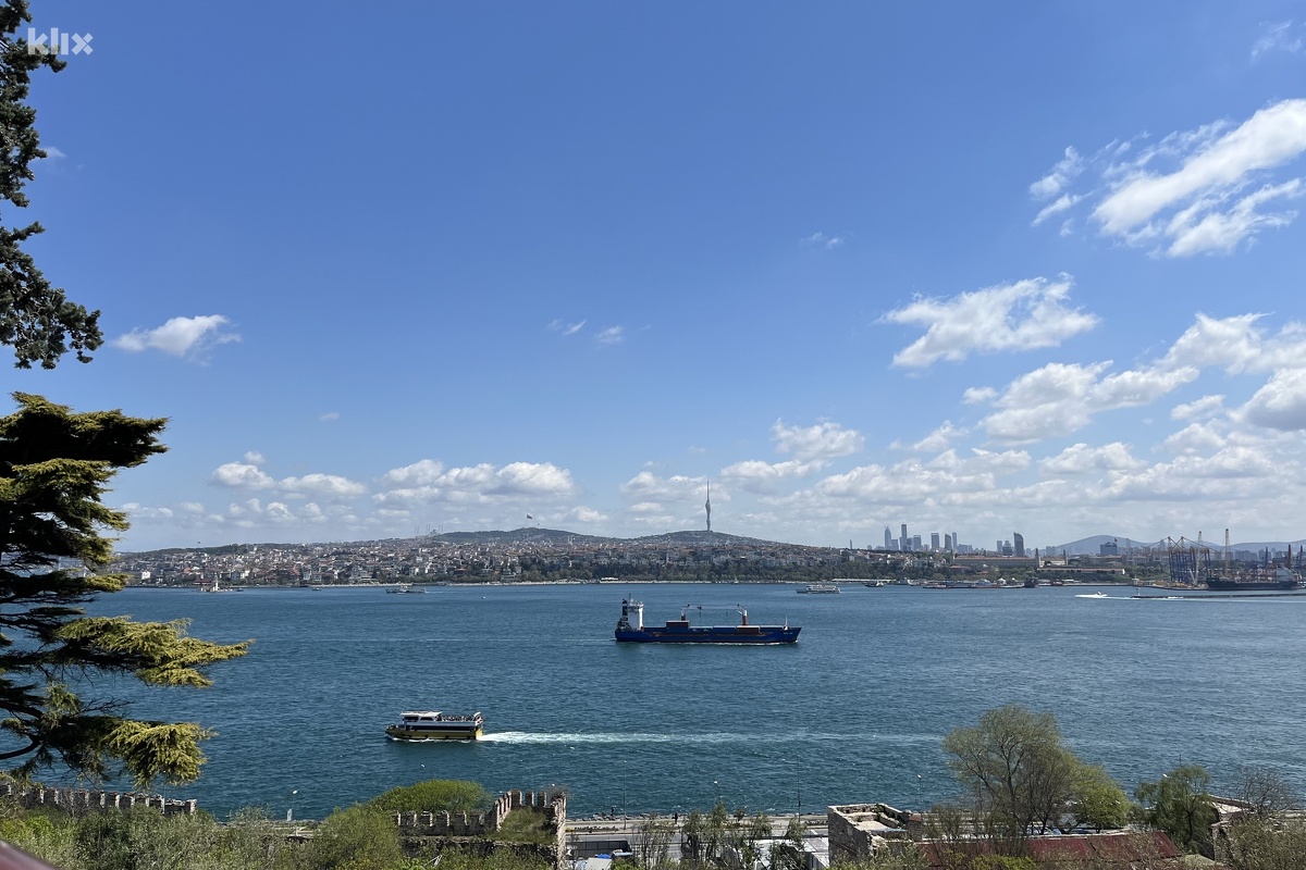 Pogled na Bosfor iz Topkapija (Foto: I. B./Klix.ba)