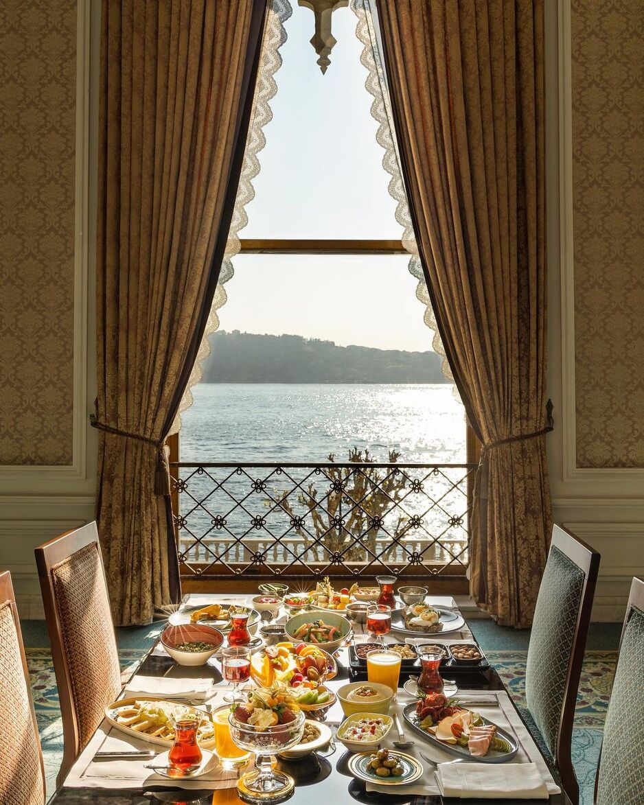 Prelijep pogled iz hotela nekadašnje Čiragan palače (Foto: Instagram/cpkempinski)