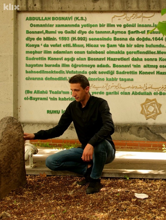 Kod mezara Abdulaha Bosnavija (Foto: Ahmed Šarić)