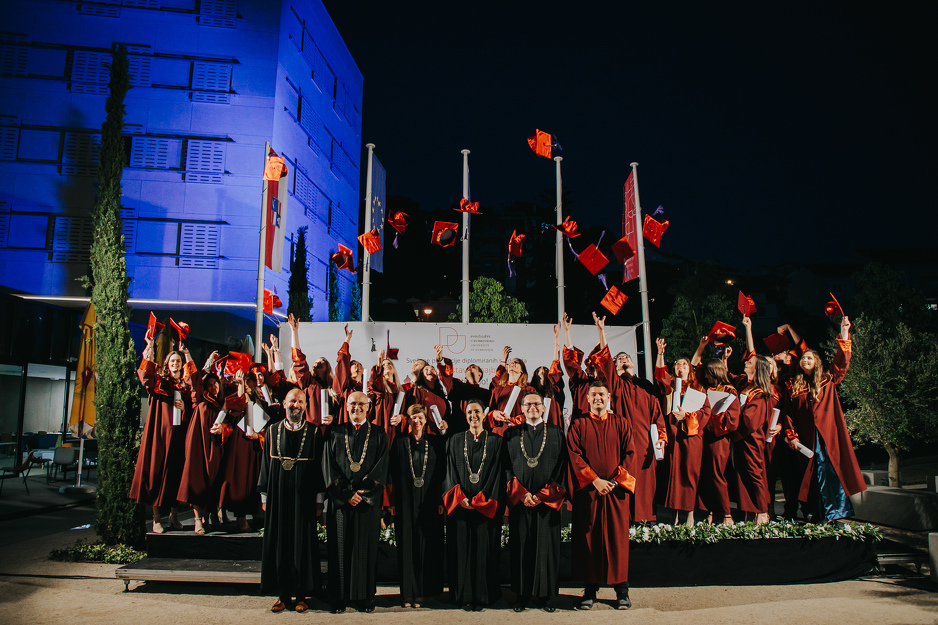 UNIDU diplomanti