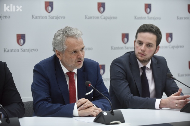 Sattler s predstavnicima izvršne i zakonodavne vlasti KS (Foto: T. S./Klix.ba)