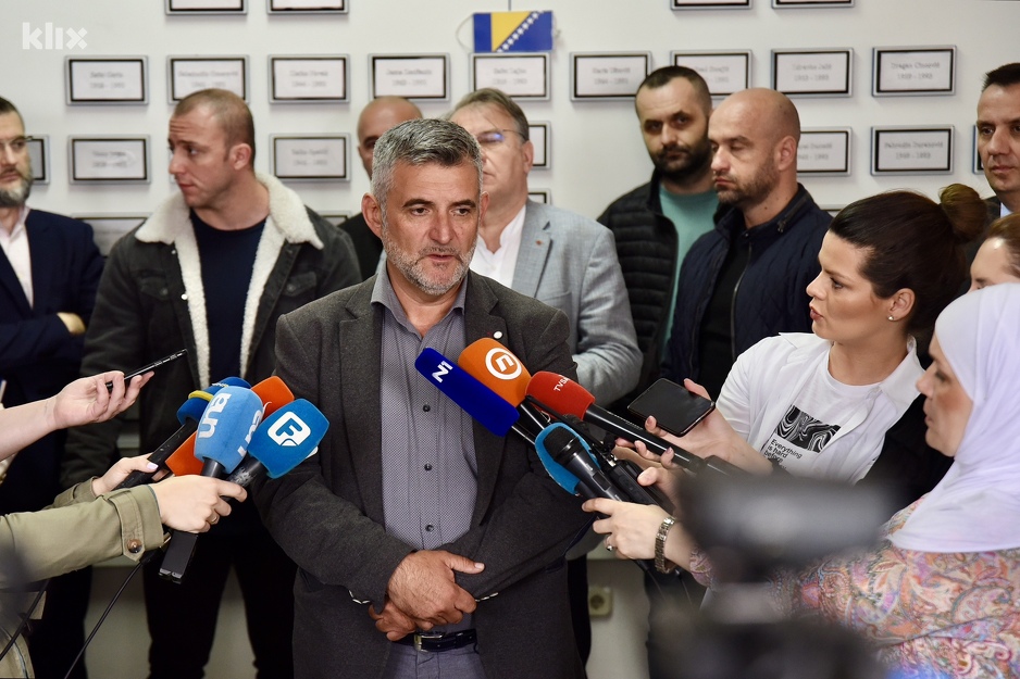 Čano: Otkazi su nelegalni, radnici neće potpisati (Foto: T. S./Klix.ba)