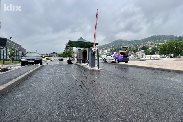 Postavljaju se naplatne rampe (Foto: D. S./Klix.ba)