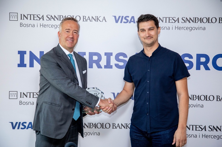 Predsjednik Uprave Intesa Sanpaolo Banke Marco Trevisan i direktor portala Klix.ba Danijel Despotović