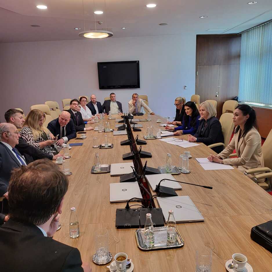 Razgovor Krišto sa predstavnicima Jevrejske zajednice u BiH i Izraela (Foto: Vijeće ministara BiH)