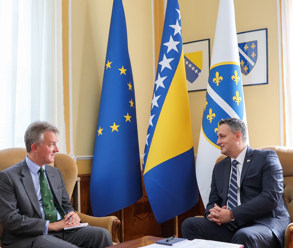 Reilly i Bećirović tokom razgovora