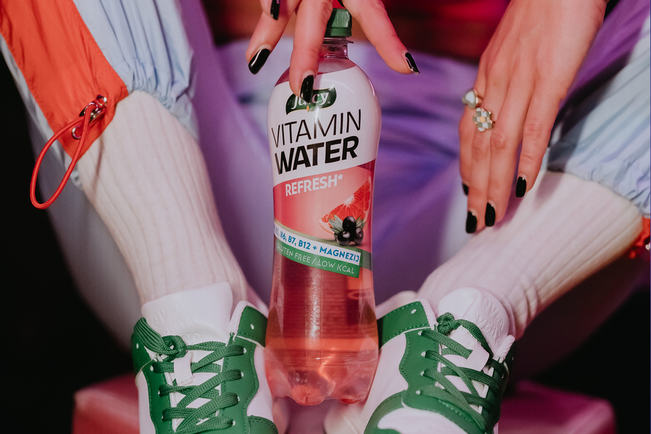 Juicy vitaminska voda