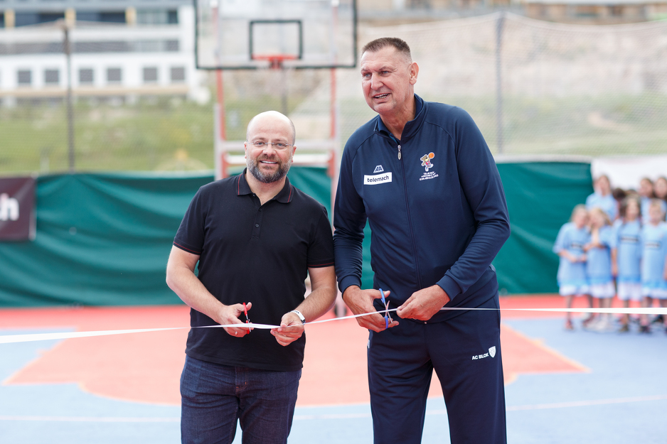 Admir Drinić, CEO Telemach BiH i Sejo Bukva, direktor KK Koš svečano otvorili kamp