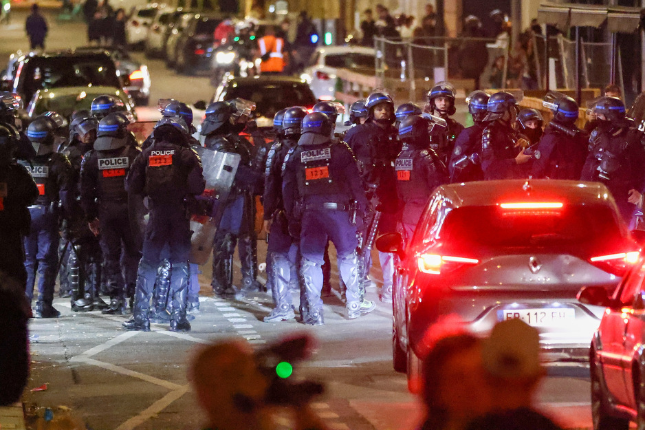 Policija za mnoge predstavlja simbol ugnjetavanja (Foto: EPA-EFE)