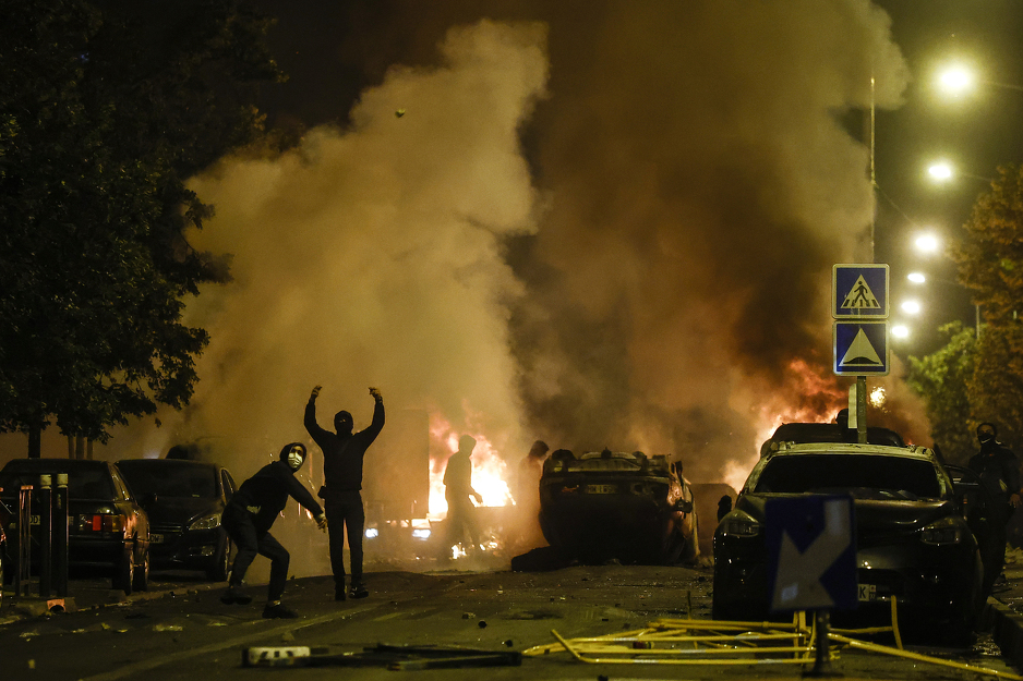 Demonstracije u Francuskoj redovno poprime nasilan karakter (Foto: EPA-EFE)