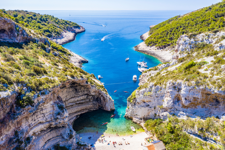 Plaža Stiniva (© Shutterstock)
