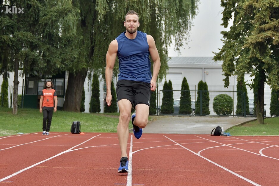 Edhem Vikalo iz Tuzle dolazi na treninge u Sarajevo (Foto: I. Š./Klix.ba)