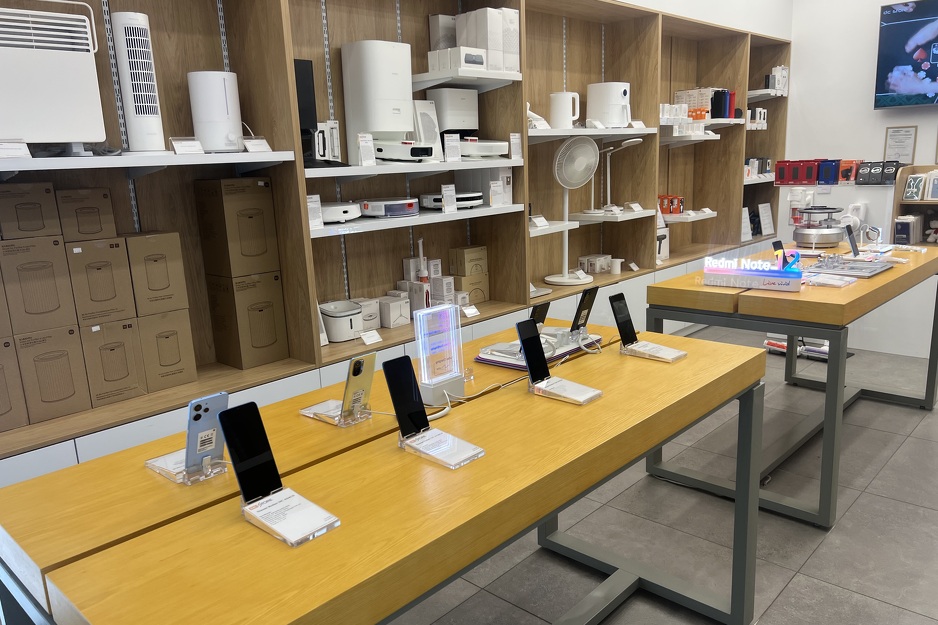 MI Store u Shopping centru Alta