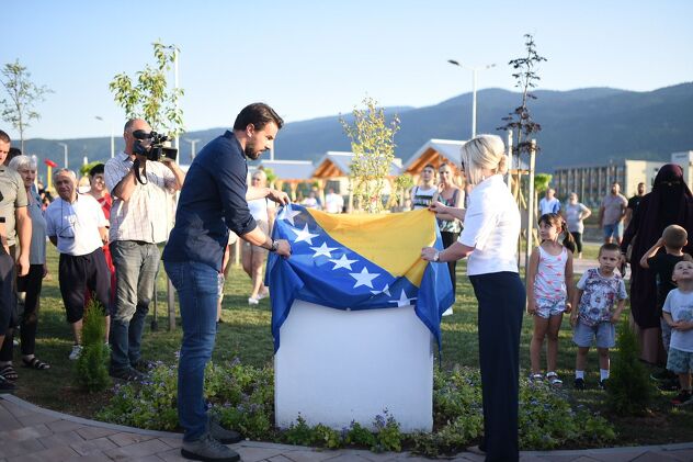 Nermin Muzur i Adisa Bogunić (Foto: Općina Ilidža)