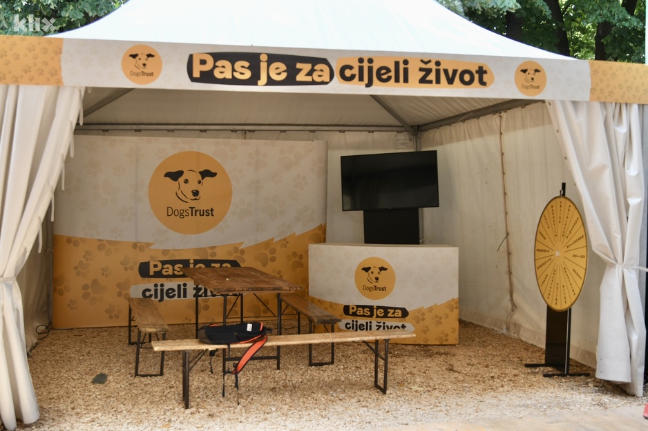 Kutak za četveronožne prijatelje na Street Food Marketu (Foto: D. S./Klix.ba)