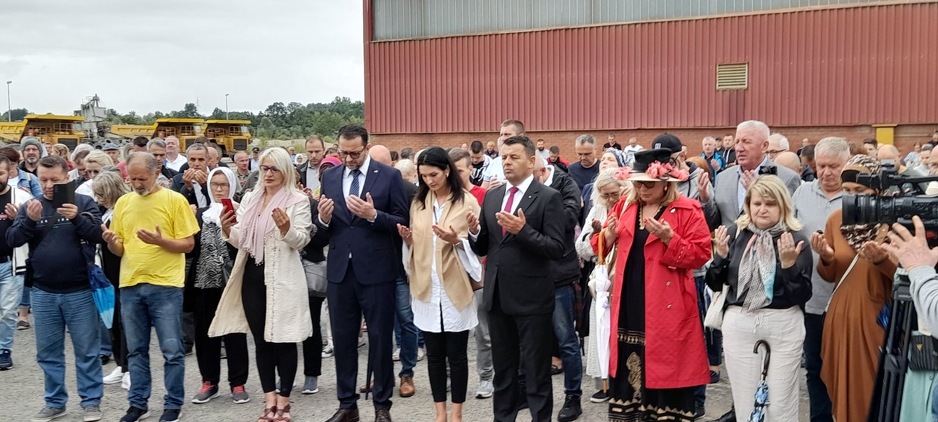 Okupljeni su odali poštovanje ubijenim logorašima