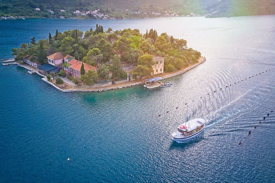 Otok života u blizini Pelješca