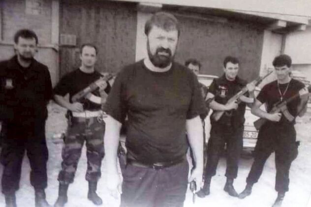 Kraljević sa svojom pratnjom