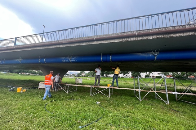Čišćenje i sanacija rasponske konstrukcije mosta (Foto: Ceste FBiH)