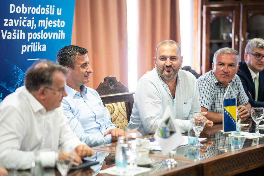 Predstavnici entitetske i lokalne vlasti (Foto: Grad Konjic)