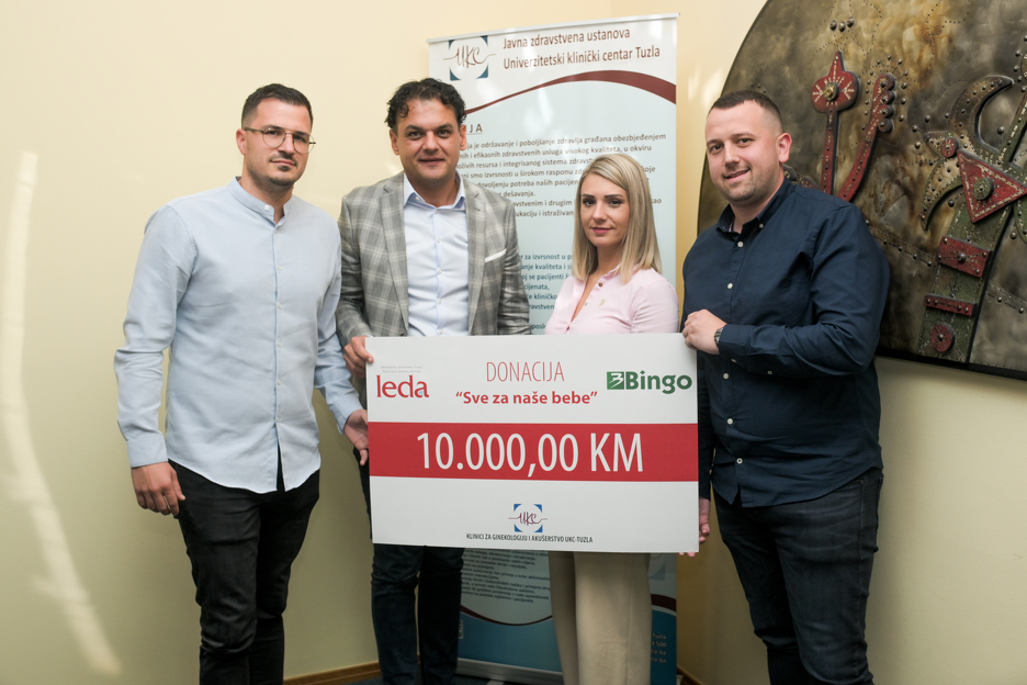 Donaciju istog iznosa dobio je i Univerzitetsko klinički centar Tuzla