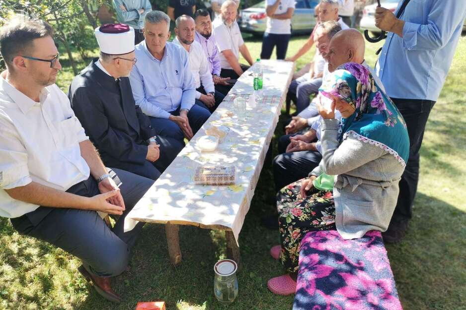 Reisov zamjenik Enes ef. Ljevaković u posjeti paru Memišević kod Višegrada