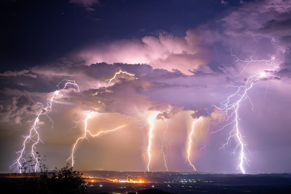 Munje iznad Prnjavora (Foto: Boško Hrgić)