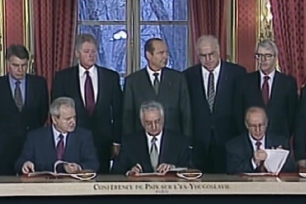 Potpisivanje Dejtonskog mirovnog sporazuma