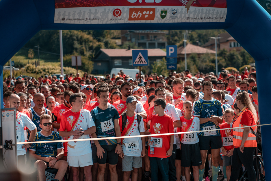 Kolektiv kompanije Mozzart trčao