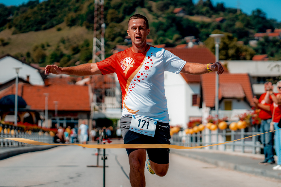 Kolektiv kompanije Mozzart trčao