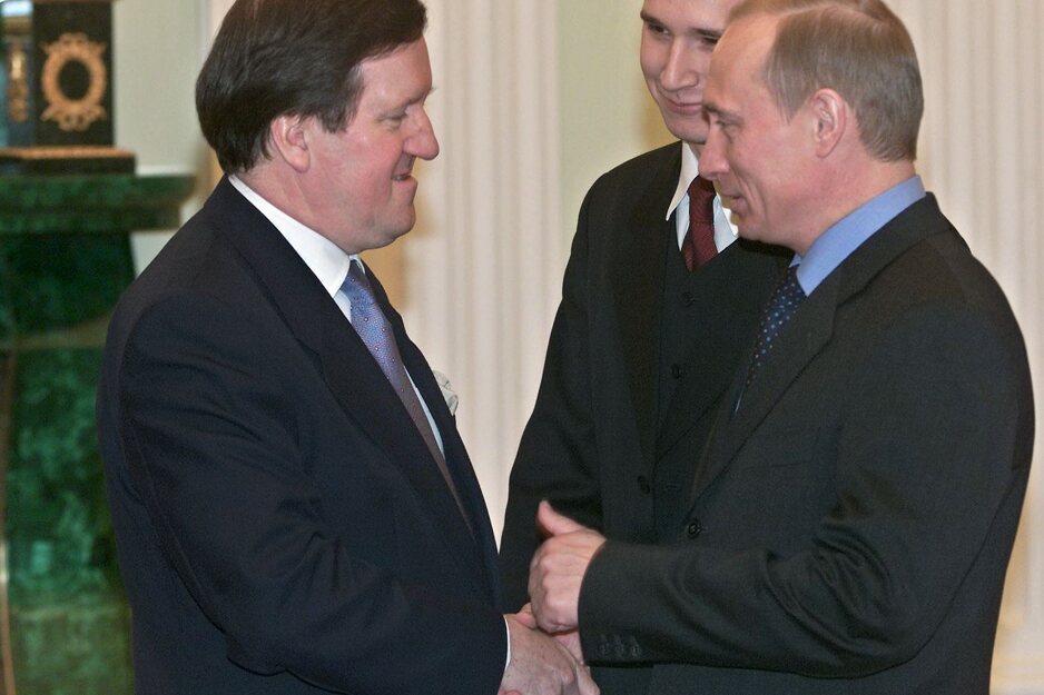Putin i tadašnji generalni sekretar NATO-a Lord Robertson (Foto: EPA-EFE)
