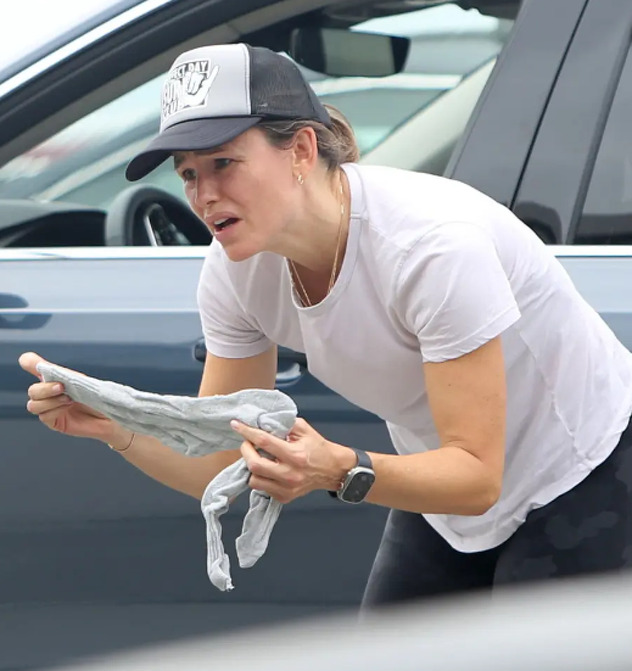 Garner pomogla beskućniku na parkingu